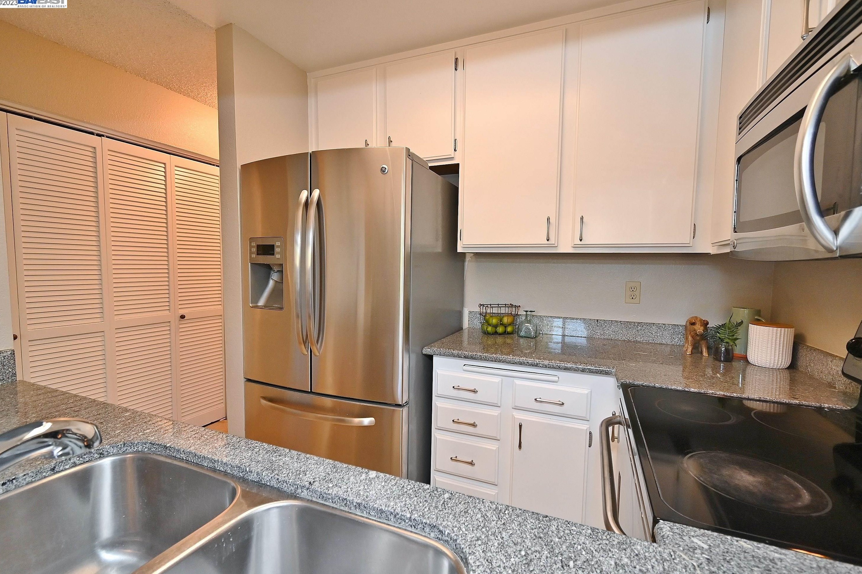 106 Bolero Plz, Union City CA  94587-3734 exterior
