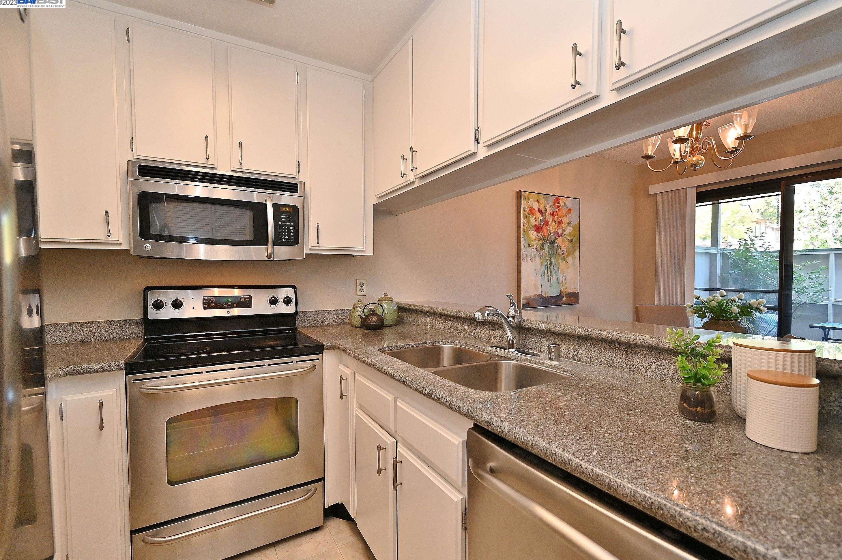 106 Bolero Plz, Union City CA  94587-3734 exterior