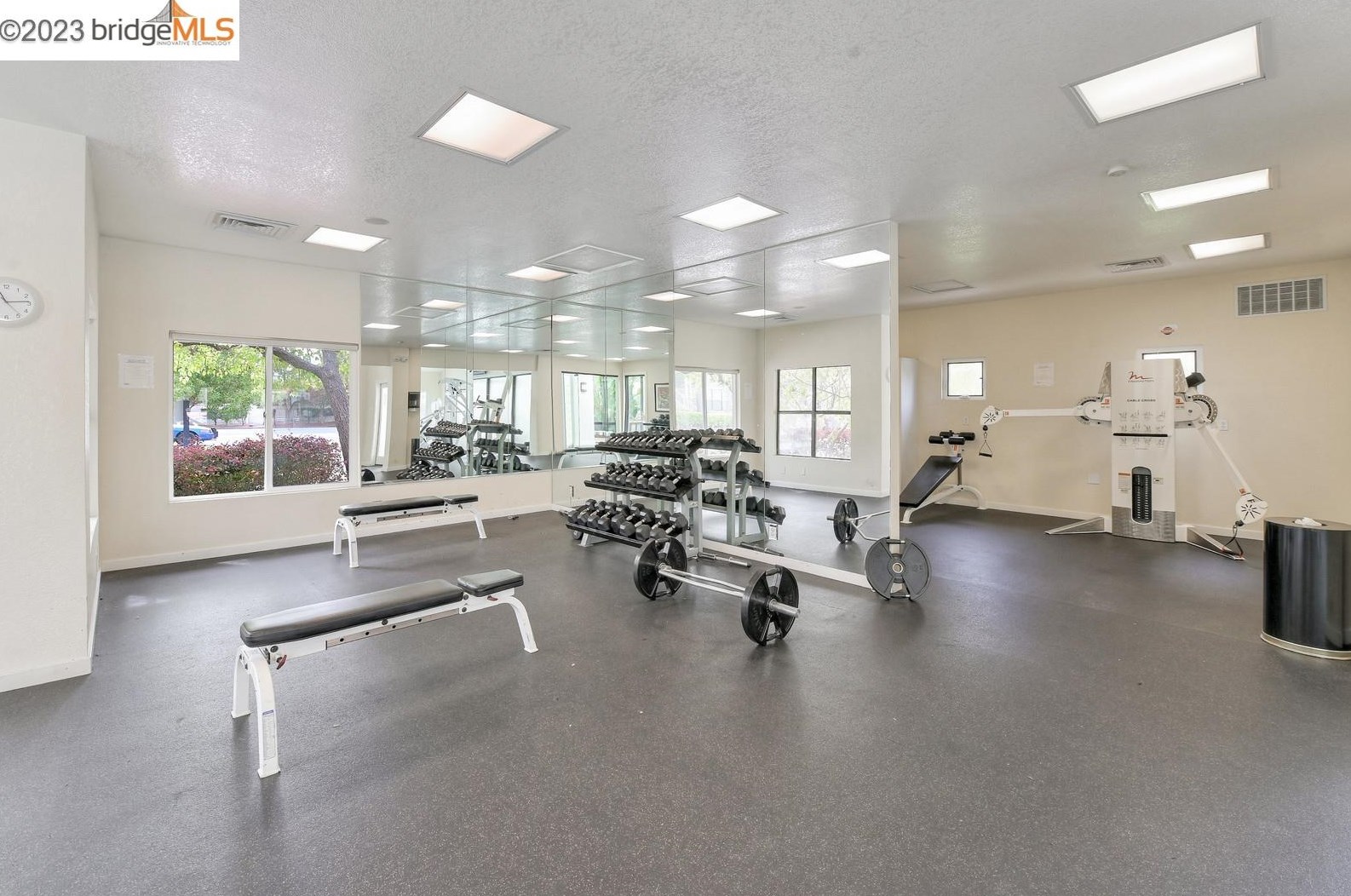 245 Shoreline Ct, Richmond CA  94804-7435 exterior