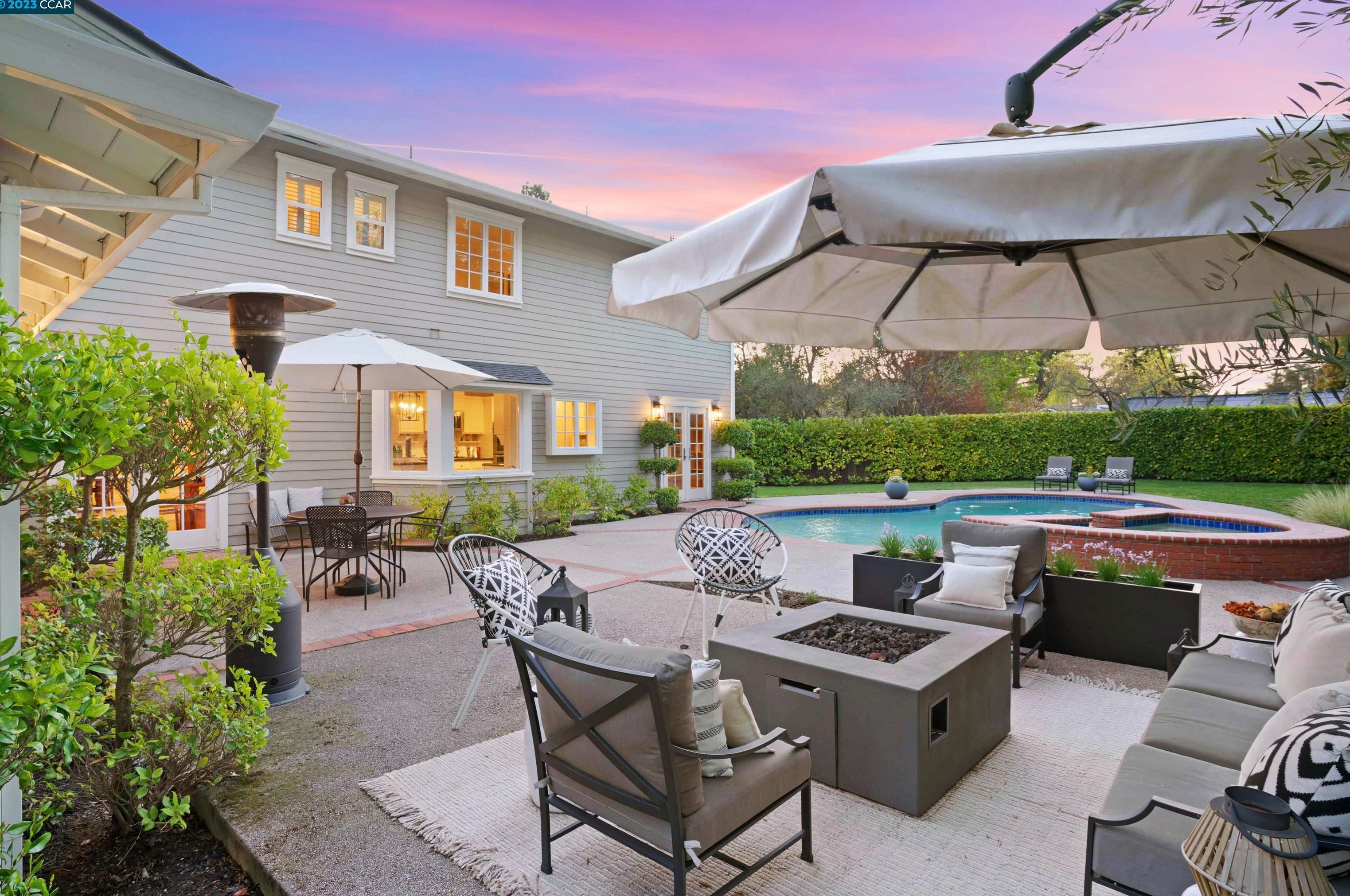 471 Millfield Pl, Moraga CA  94556-2512 exterior