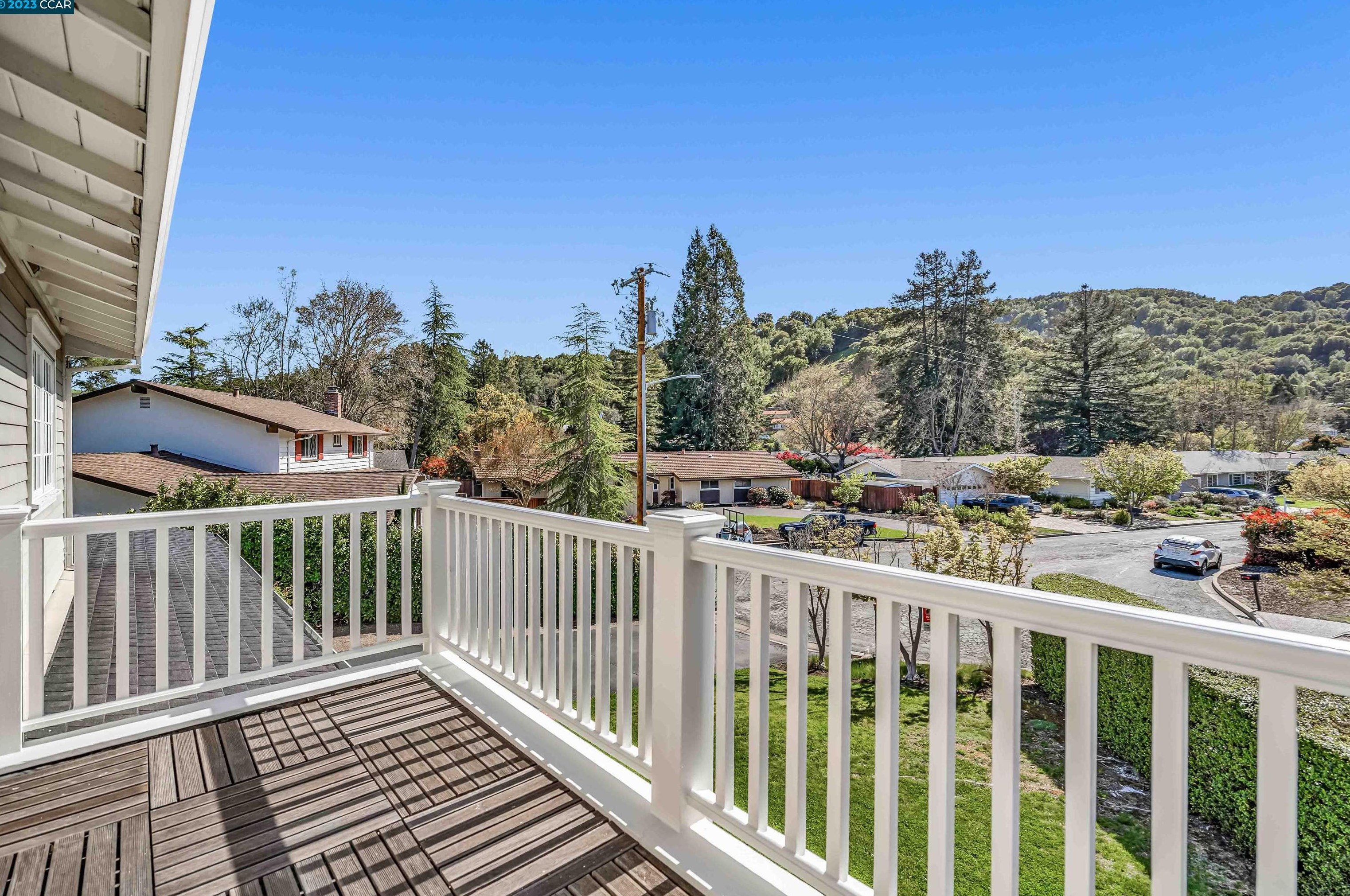 471 Millfield Pl, Moraga CA  94556-2512 exterior