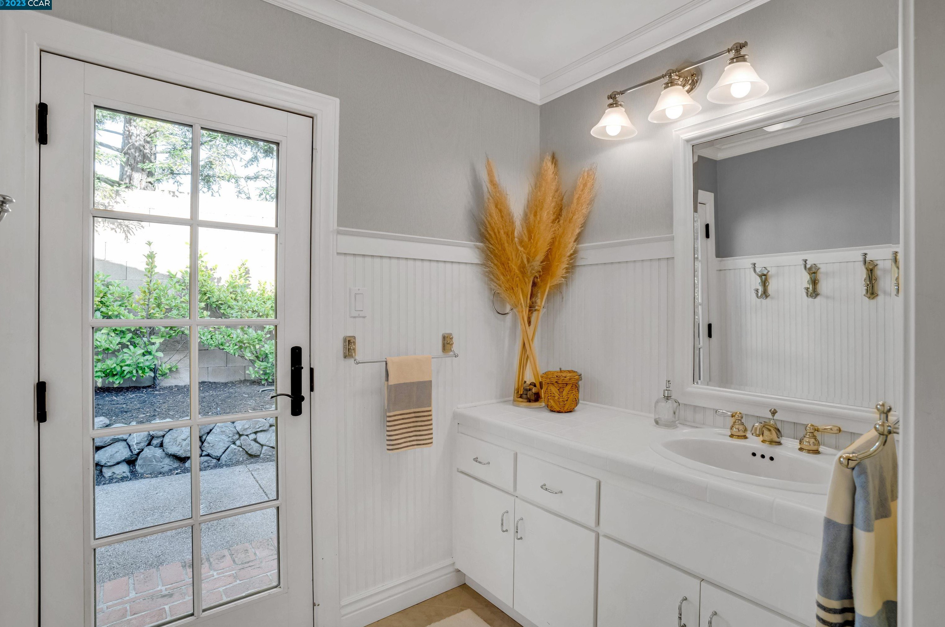 471 Millfield Pl, Moraga CA  94556-2512 exterior