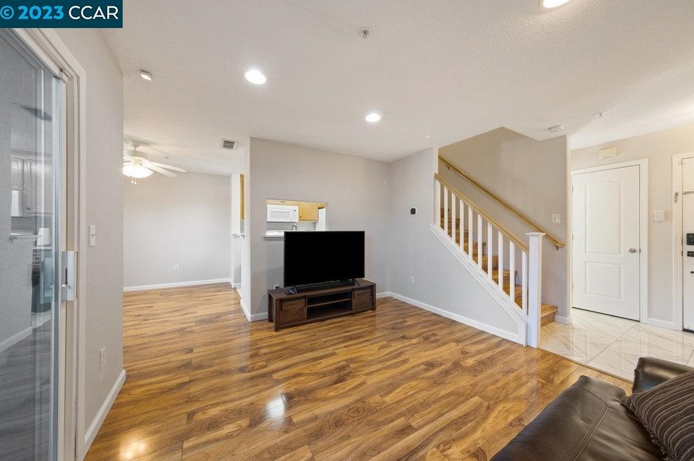 180 Scottsburg Ct, Fairfield CA  94534-8522 exterior