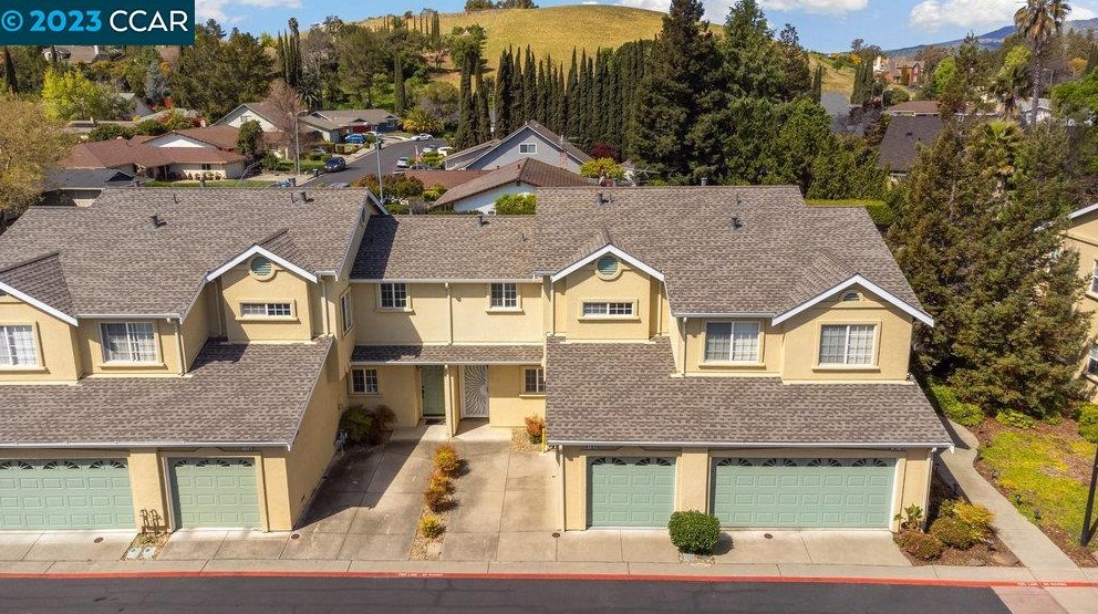 180 Scottsburg Ct, Fairfield CA  94534-8522 exterior