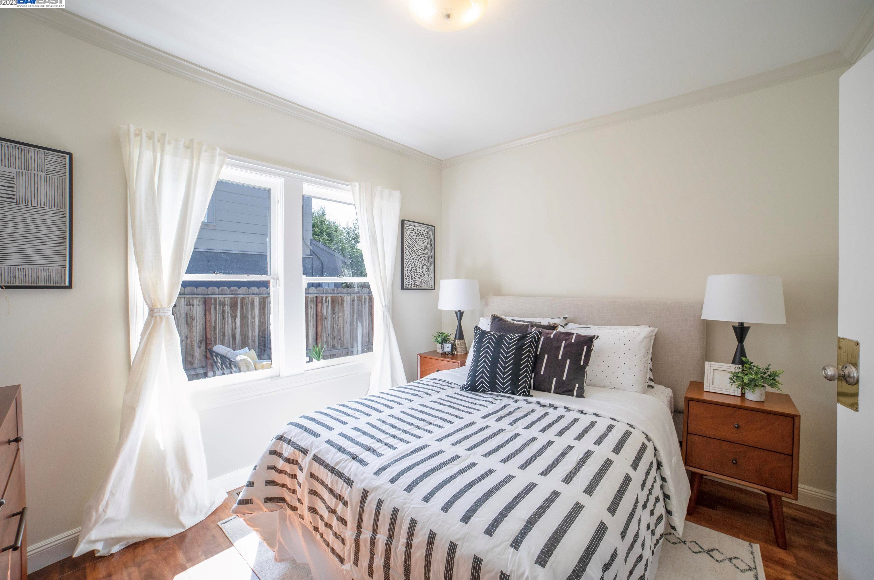 1732 Union St, Alameda CA  94501-1342 exterior