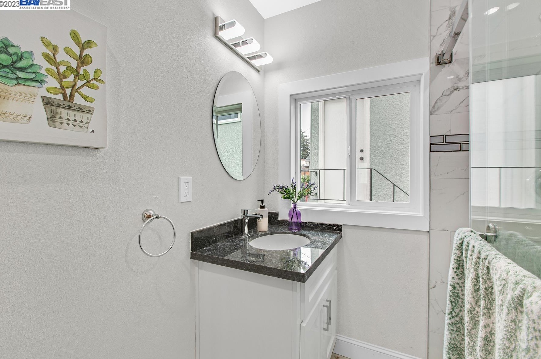 1405 Harmon St, Berkeley CA  94702-2717 exterior