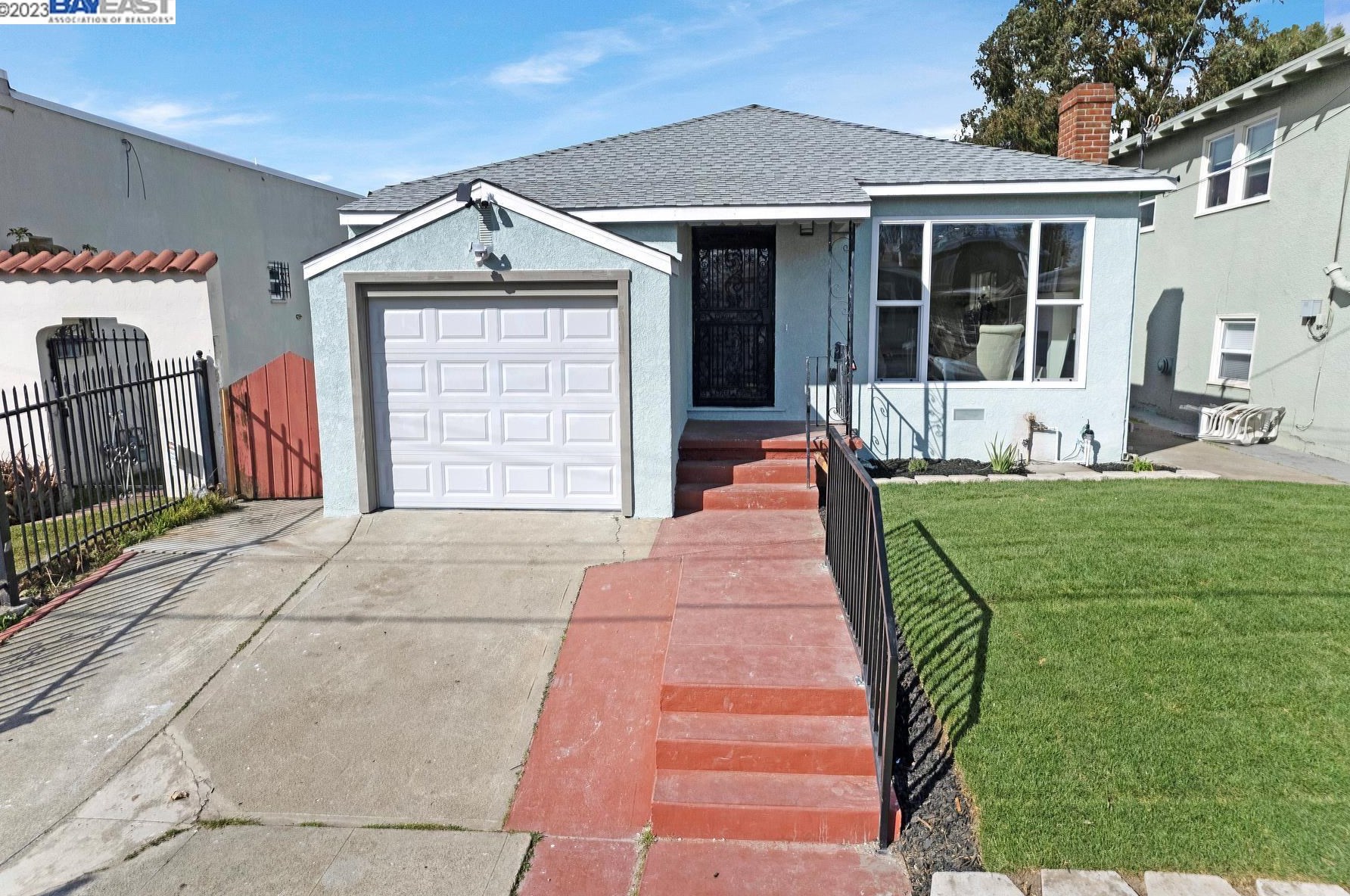 1405 Harmon St, Berkeley CA  94702-2717 exterior