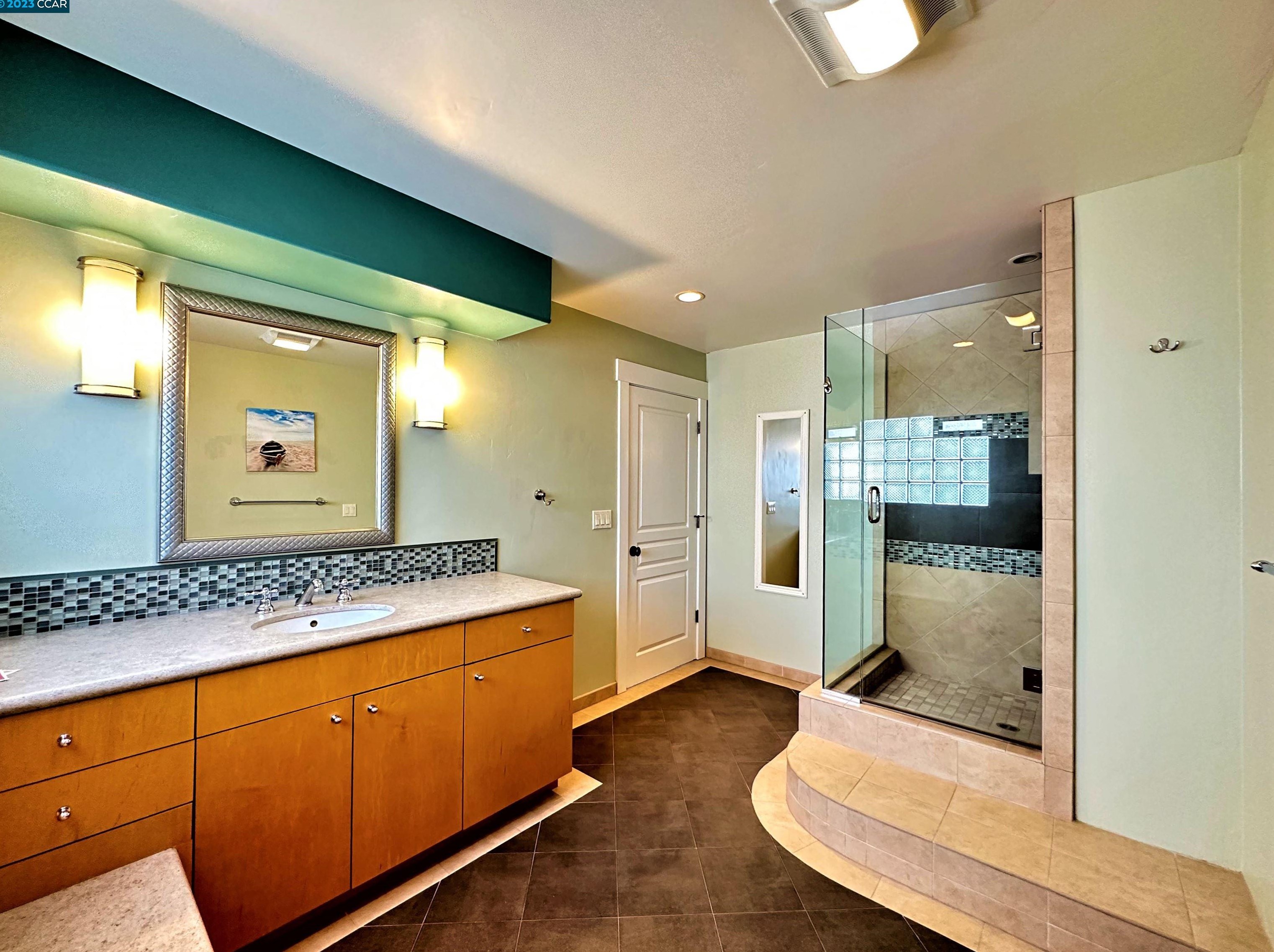 1469 Sandpiper Spit, Richmond CA  94801-4100 exterior