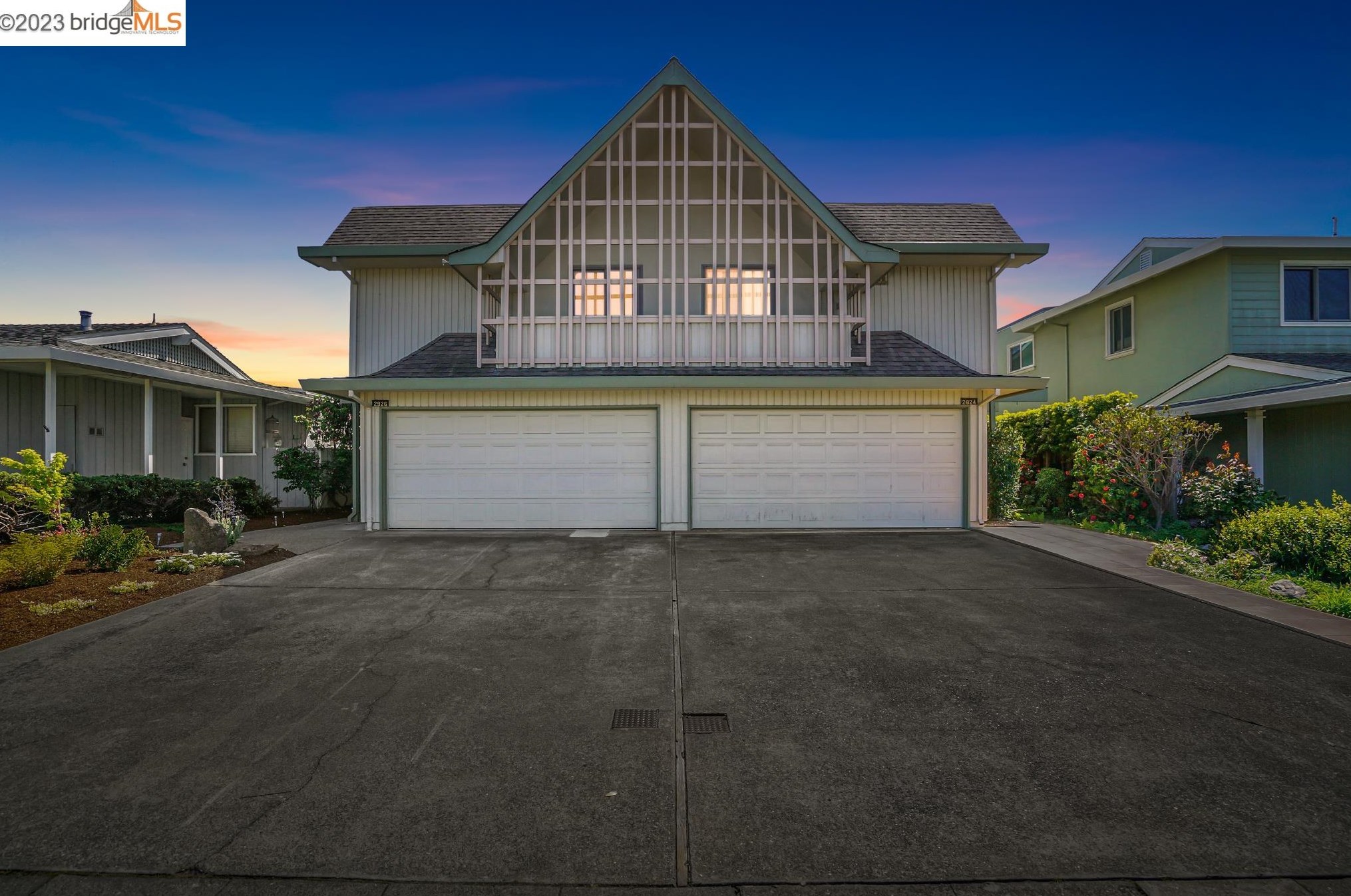 2926 Bayview Dr, Alameda CA  94501-6350 exterior