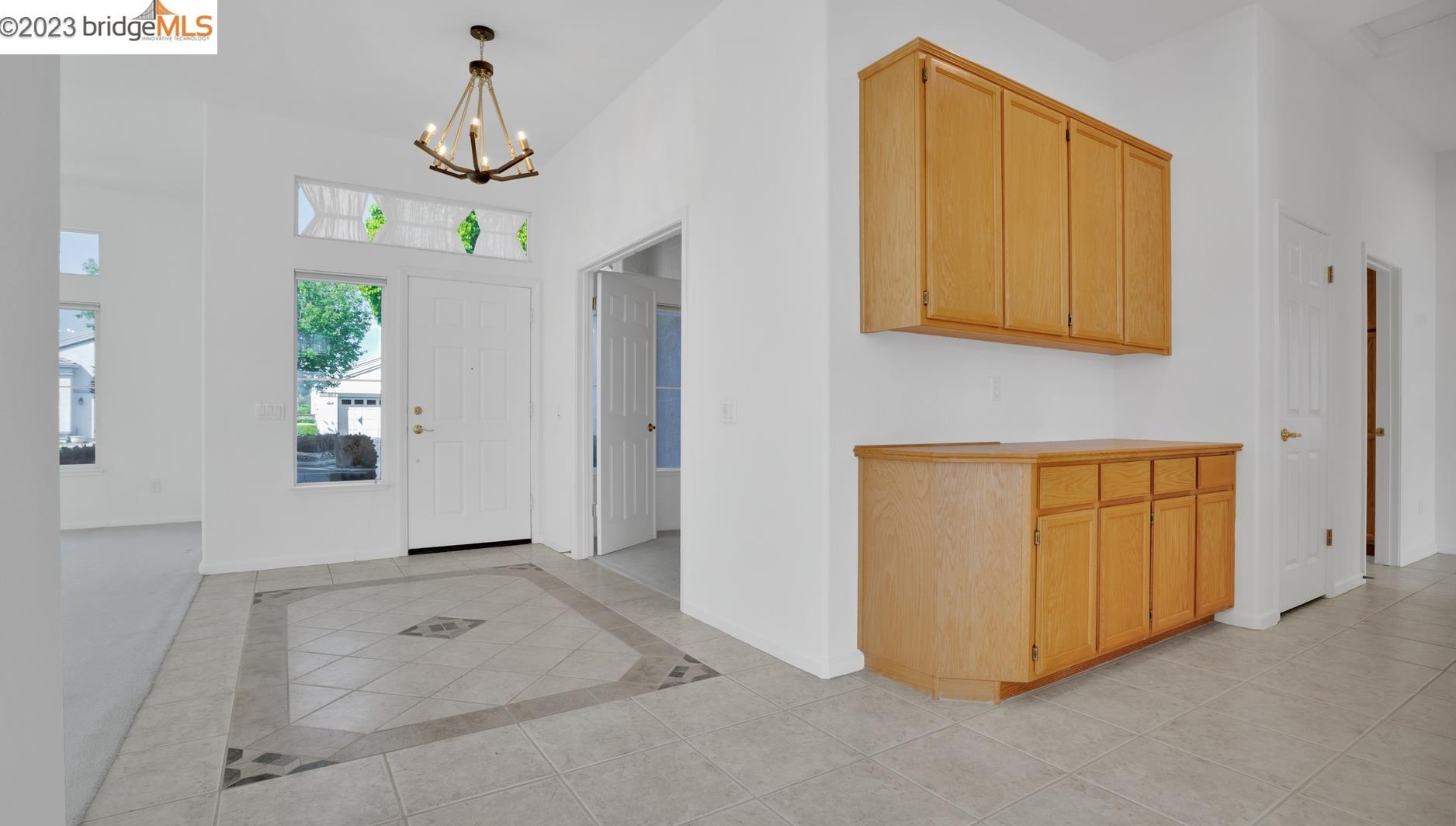 570 Central Park Pl, Los Angeles CA  94513-6032 exterior