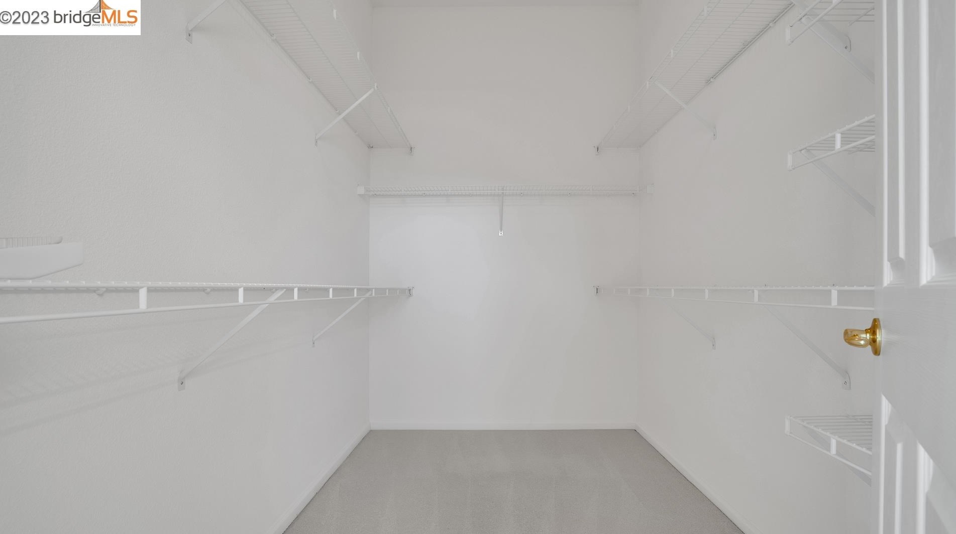 570 Central Park Pl, Los Angeles CA  94513-6032 exterior