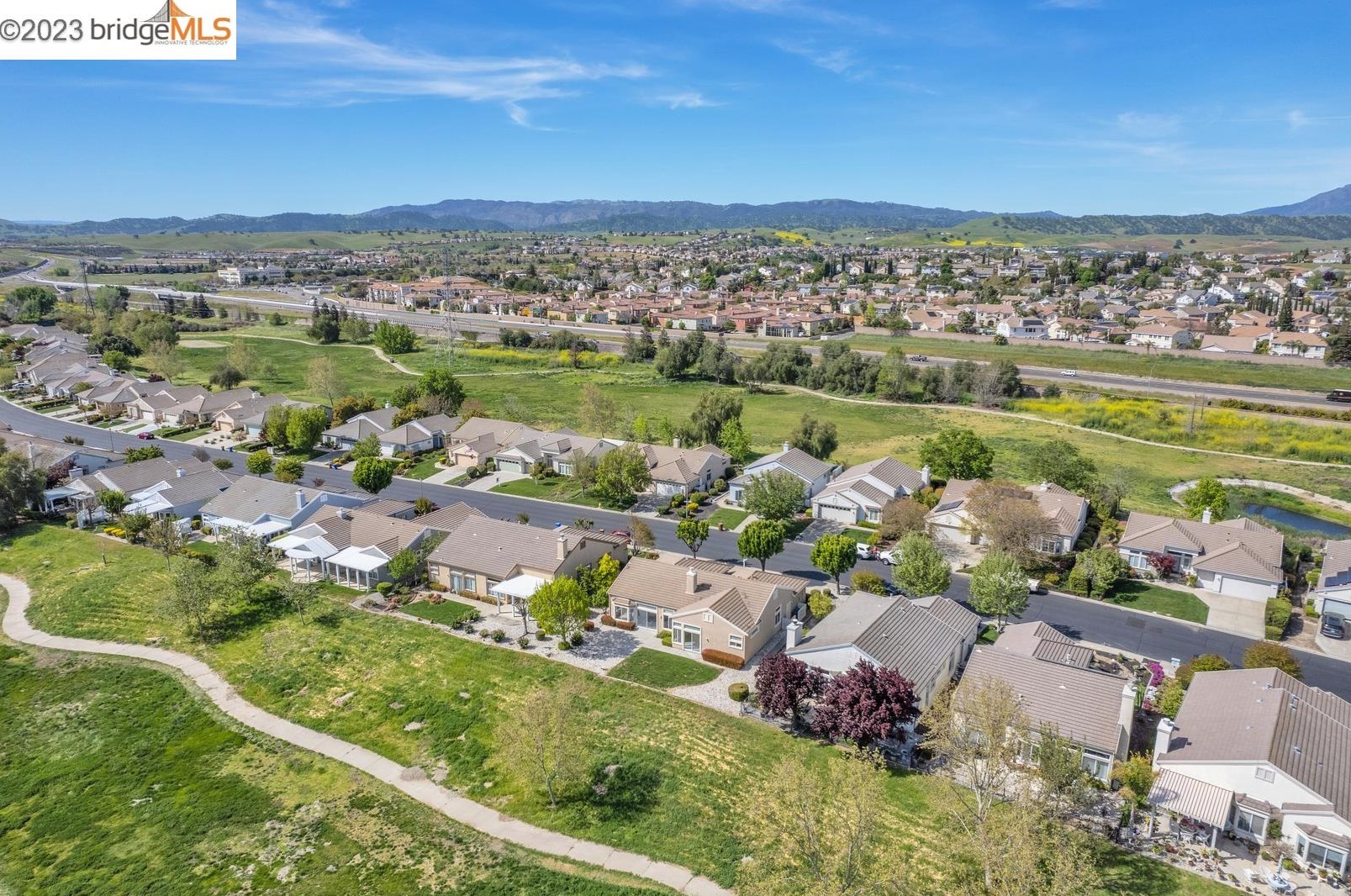 570 Central Park Pl, Los Angeles CA  94513-6032 exterior