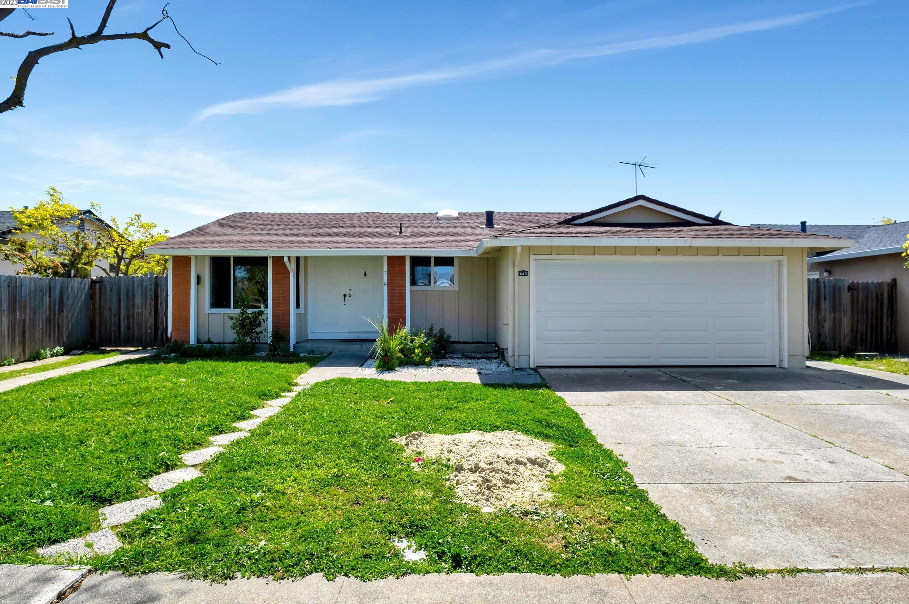 32472 Deborah Dr, Union City CA  94587-5007 exterior