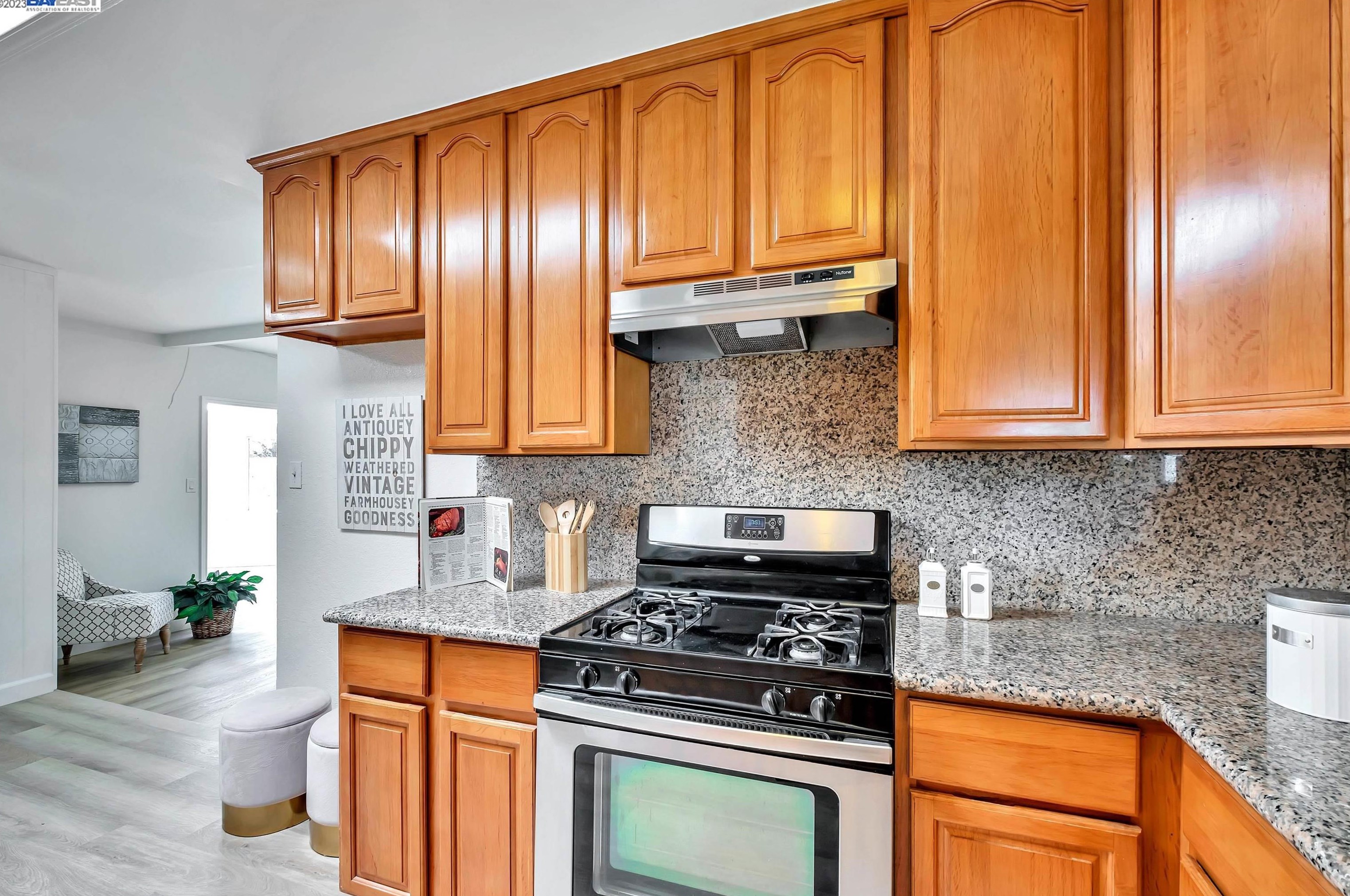 32472 Deborah Dr, Union City CA  94587-5007 exterior