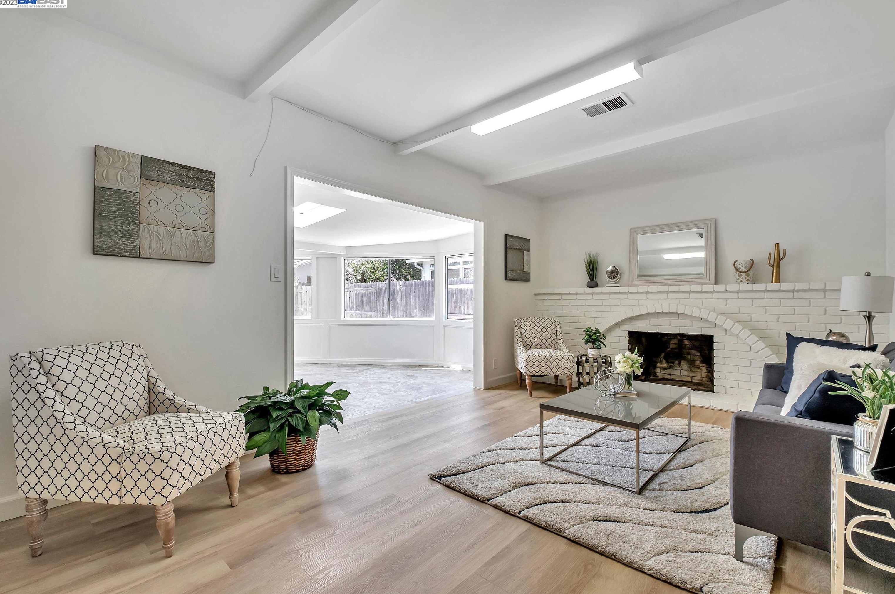 32472 Deborah Dr, Union City CA  94587-5007 exterior