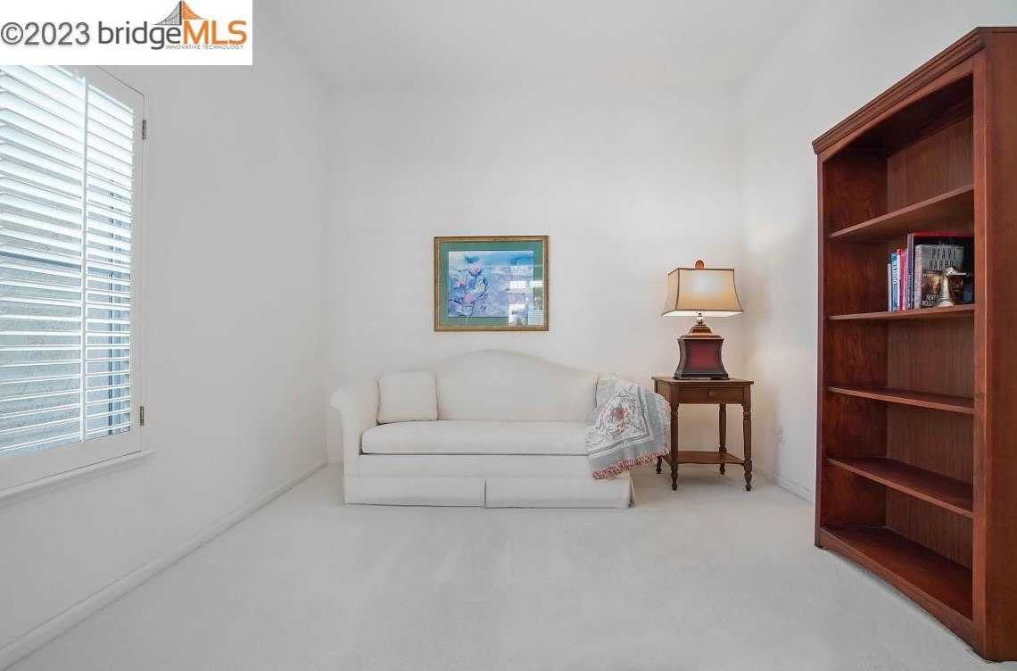 541 Central Park Pl, Los Angeles CA  94513-6037 exterior