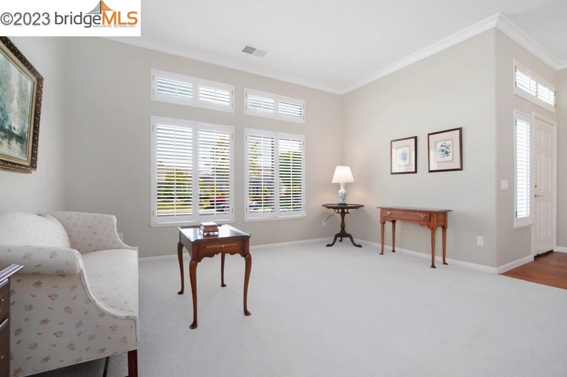 541 Central Park Pl, Los Angeles CA  94513-6037 exterior