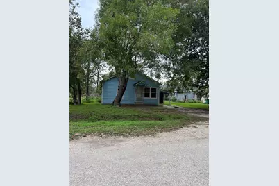 607-611 10th Street, Palacios, TX 77465 - Photo 3