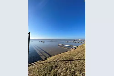 82 Trout Street, Palacios, TX 77465 - Photo 17