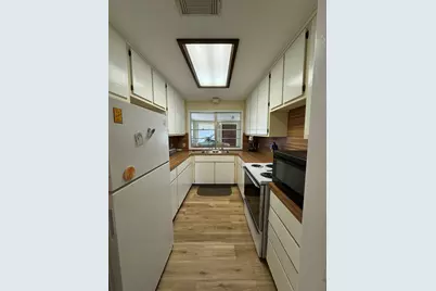 82 Trout Street, Palacios, TX 77465 - Photo 7