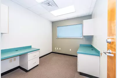 1105 Avenue H, Bay City, TX 77414 - Photo 15