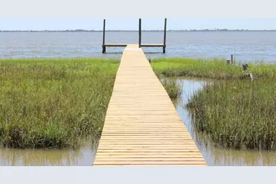 323 East Bayshore, Palacios, TX 77465 - Photo 15