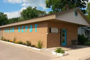 2105 6th St, Bay City, TX 77414 - Photo 1