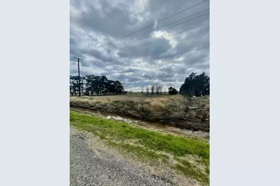 185 8th St. N, Van Vleck, TX 77482 - Photo 3
