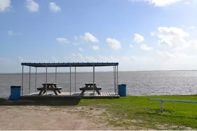 28-29 Marlin, Palacios, TX 77465 - Photo 1
