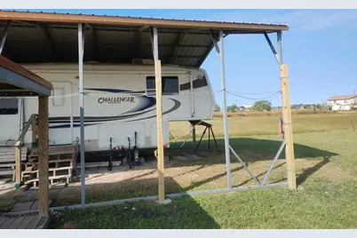 314 Tarpon, Palacios, TX 77465 - Photo 3