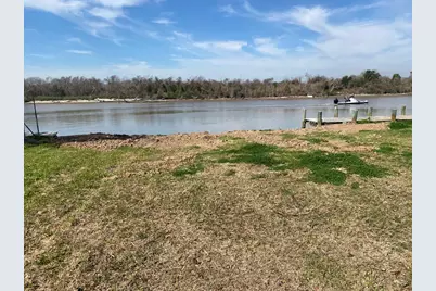 69 Cr 257, Matagorda, TX 77457 - Photo 3