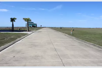 3413 Bay Point, Palacios, TX 77465 - Photo 3