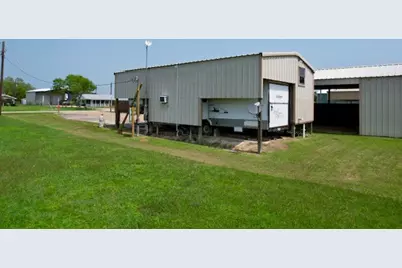 531 Burton, Matagorda, TX 77457 - Photo 7