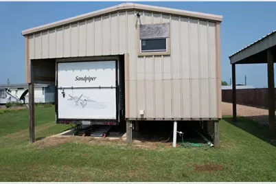 531 Burton, Matagorda, TX 77457 - Photo 5