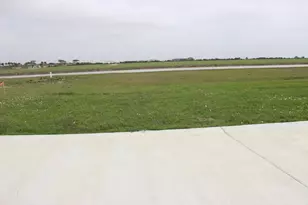 2924 Hammock Ct, Palacios, TX 77465 - Photo 1