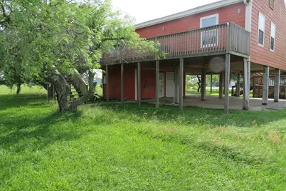 205 Buckskin, Palacios, TX 77465 - Photo 5