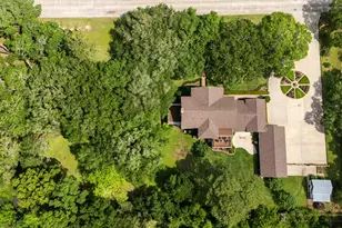 1920 Marguerite St, Bay City, TX 77414 - Photo 39