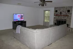 313 Mertie, Palacios, TX 77465 - Photo 9