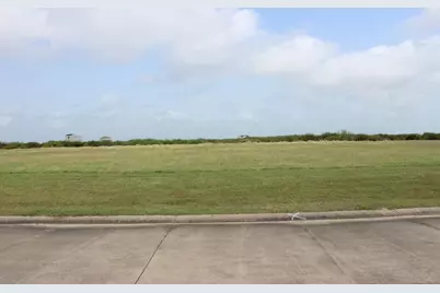 3348 Bay Point Dr., Palacios, TX 77465 - Photo 1