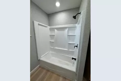 207 Henderson, Palacios, TX 77465 - Photo 15