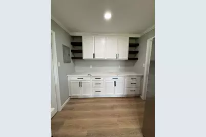 207 Henderson, Palacios, TX 77465 - Photo 29