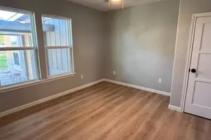 207 Henderson, Palacios, TX 77465 - Photo 37