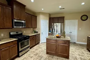 3212 El Camino, Bay City, TX 77414 - Photo 9