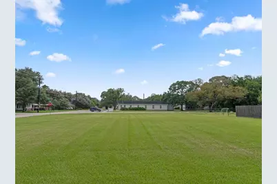 Ave I Matthews, Bay City, TX 77456 - Photo 5