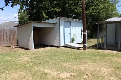 312 Magnusson, Palacios, TX 77465 - Photo 25