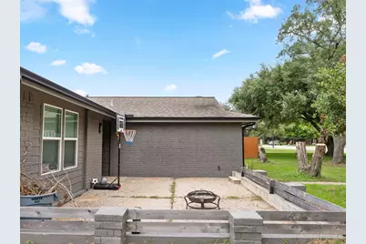 910 7th Street, Bay City, TX 77414 - Photo 5
