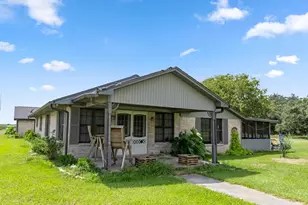 21126 Hwy 111, Louise, TX 77455 - Photo 13