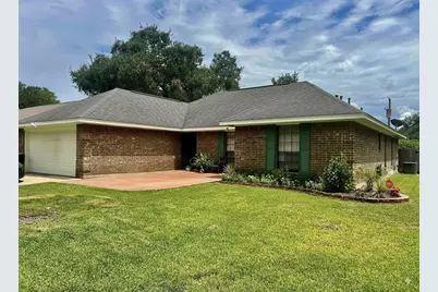 2816 La Mesa, Bay City, TX 77414 - Photo 1