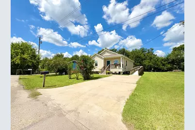 2508 Sycamore, Bay City, TX 77414 - Photo 3