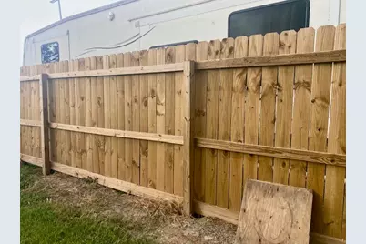 555 Center, Matagorda, TX 77457 - Photo 5